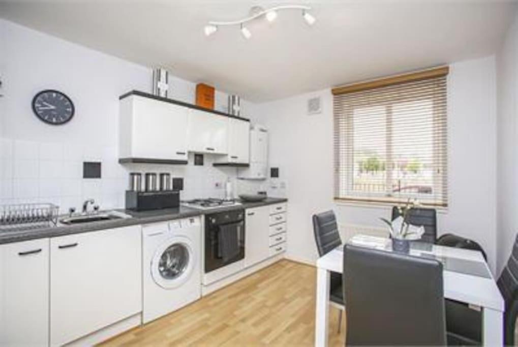 Immaculate Cosy Flat Next To Holyrood Park! Apartman Edinburgh Kültér fotó