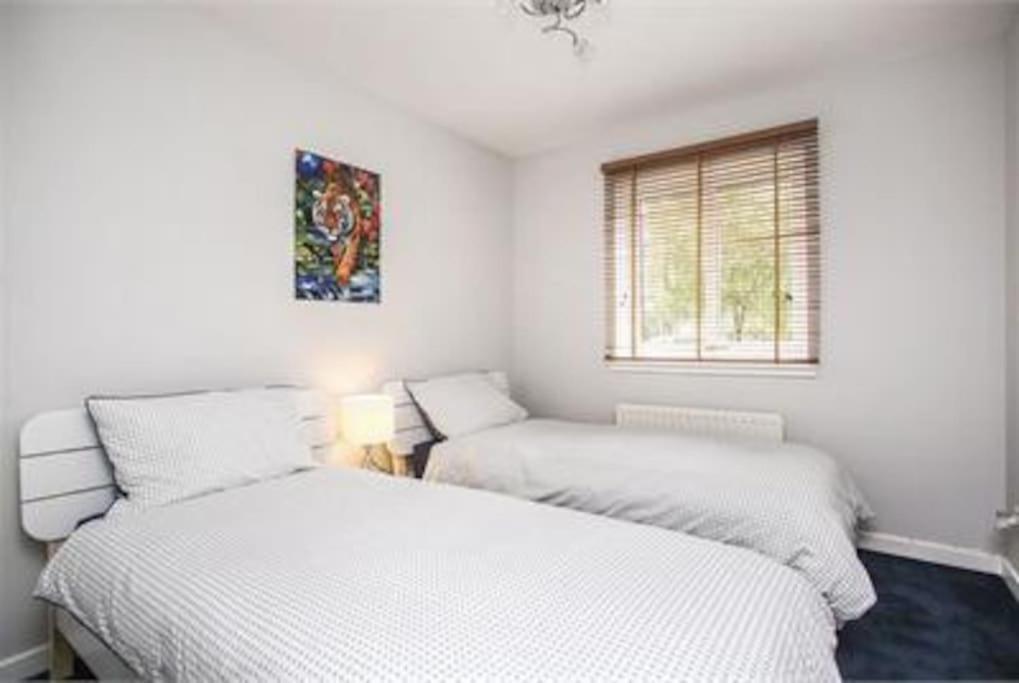 Immaculate Cosy Flat Next To Holyrood Park! Apartman Edinburgh Kültér fotó